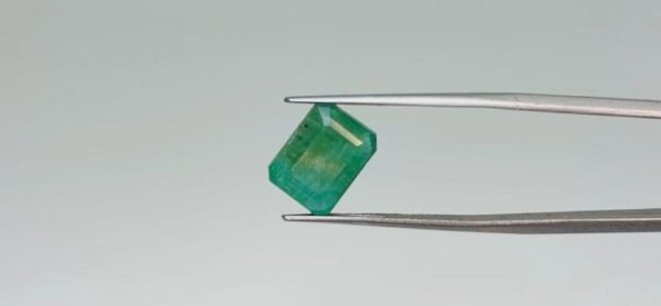 ZAMBIAN EMERALD - 4.1 CARAT