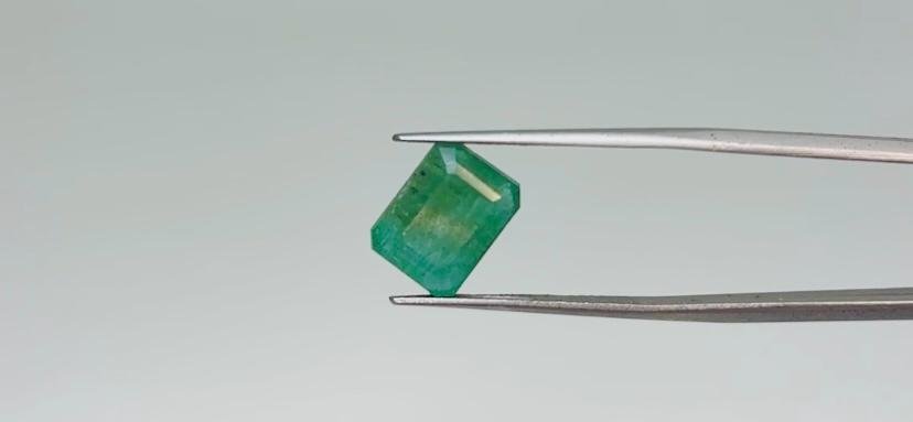 ZAMBIAN EMERALD - 4.1 CARAT