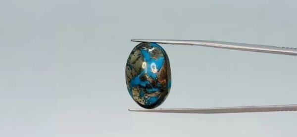 Turquoise - 28.5 Carat