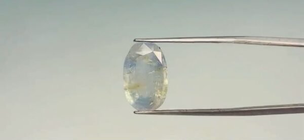 Pitambari sapphire - 8.35 Carat
