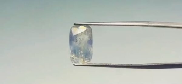Pitambari sapphire - 7.1 Carat