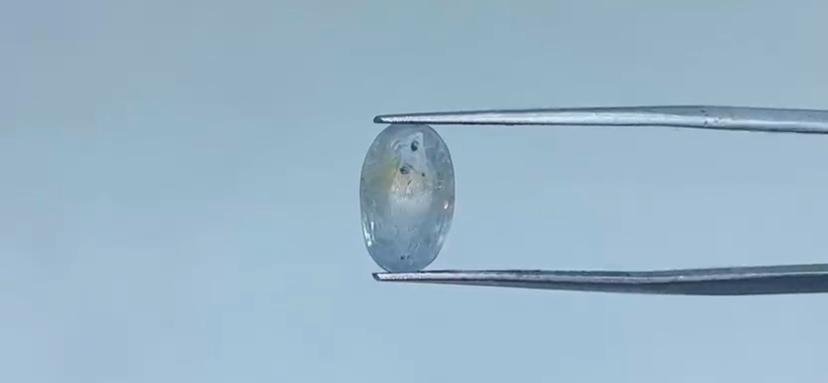 Pitambari sapphire - 4.3 Carat