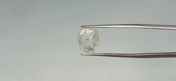 Yellow sapphire - 5.65 Carat