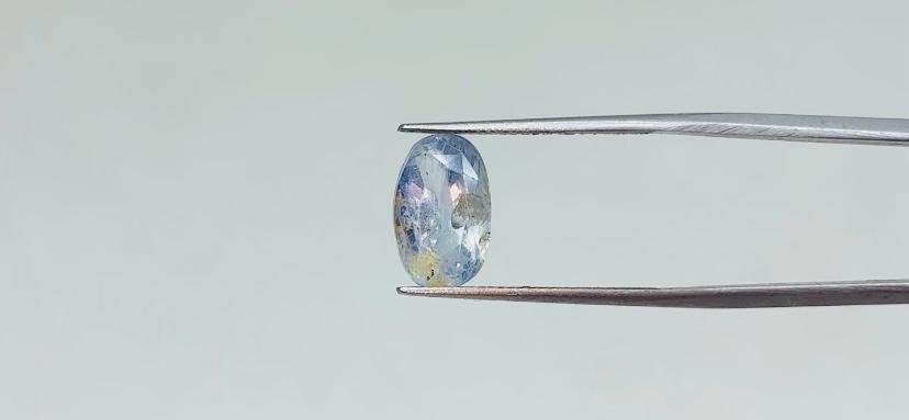 Pitambari sapphire - 5.65 Carat
