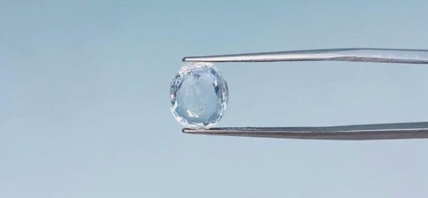 Blue sapphire - 4.1 Carat
