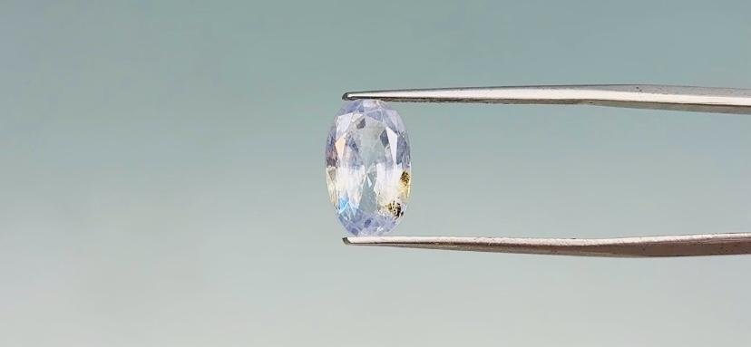 Pitambari sapphire - 3.95 Carat