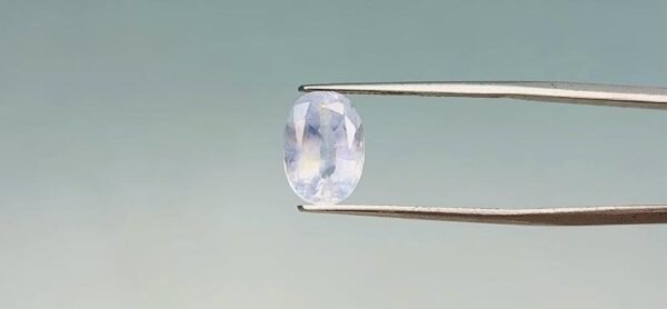 Blue sapphire - 4.35 Carat