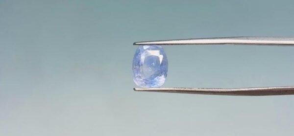 Blue sapphire - 4 Carat