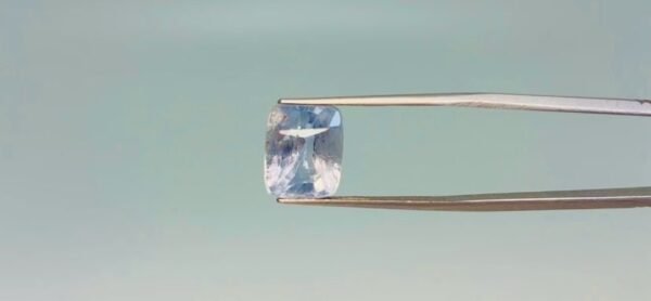 Blue sapphire - 8.05 Carat