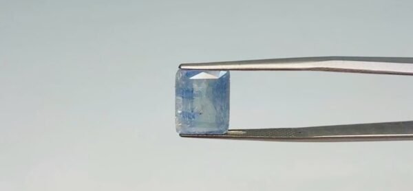 Blue sapphire - 9.3 Carat