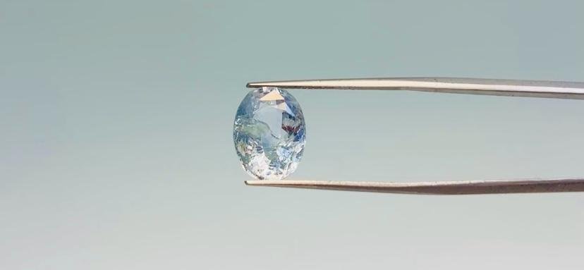Pitambari sapphire - 8.8 Carat