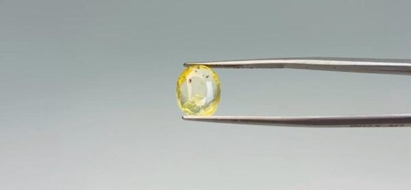 Yellow sapphire - 4.5 Carat