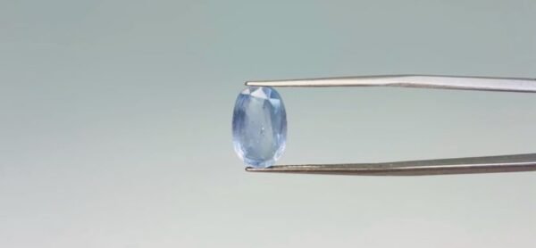 Blue sapphire - 5.4 Carat