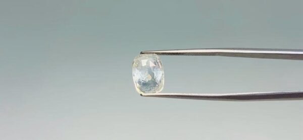 Yellow sapphire - 4.3 Carat