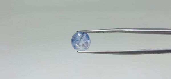 Blue sapphire - 4.15 Carat