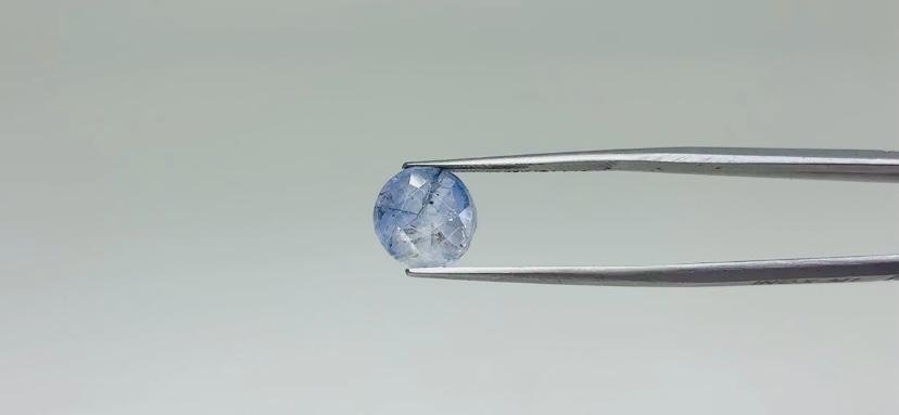 Blue sapphire - 4.15 Carat